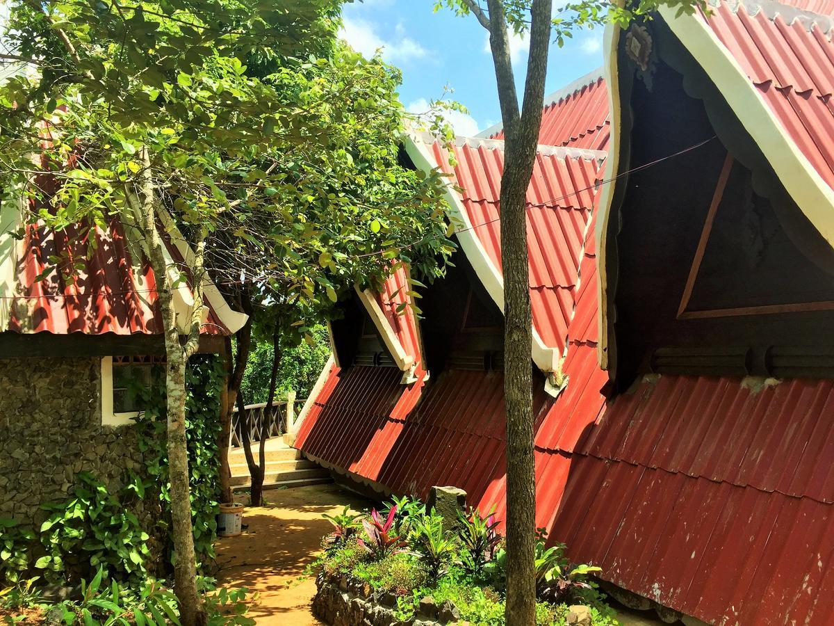 Greenhouse Retreat Senmonorom Exterior photo