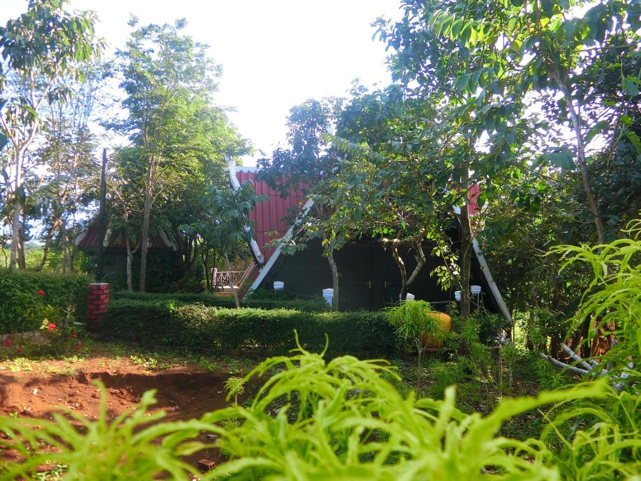 Greenhouse Retreat Senmonorom Exterior photo